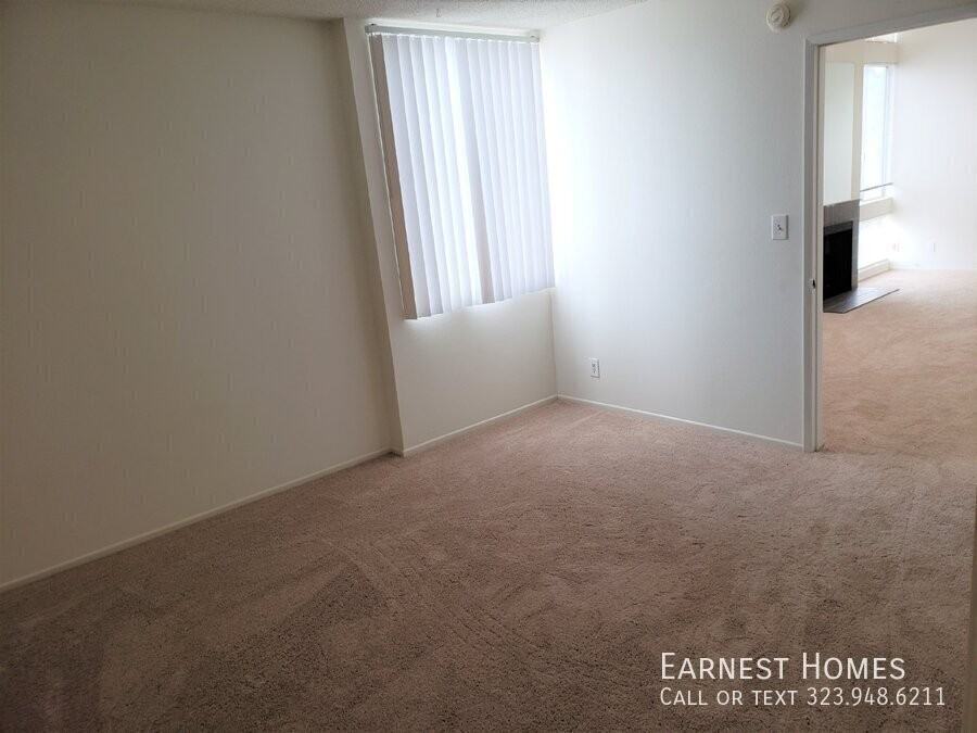 3626 Empire Dr #5 - Photo 4 of 7