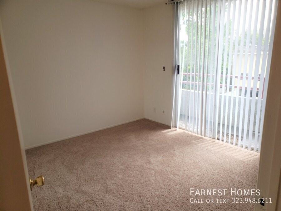 3626 Empire Dr #5 - Photo 5 of 7
