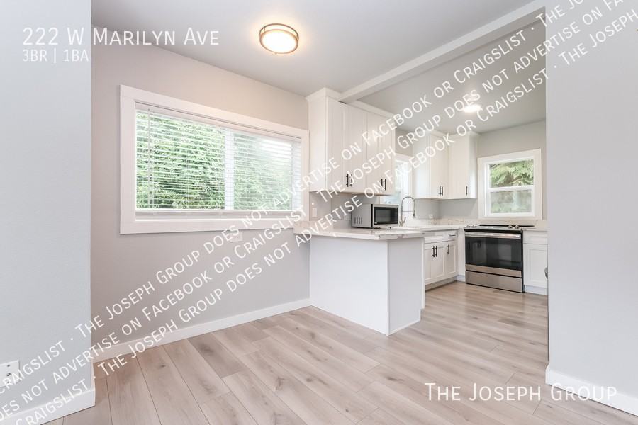 222 W Marilyn Ave - Photo 3 of 26