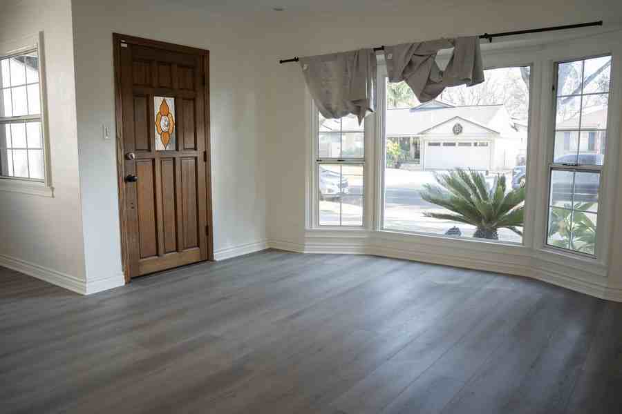 4815 Hersholt Ave - Photo 2 of 22