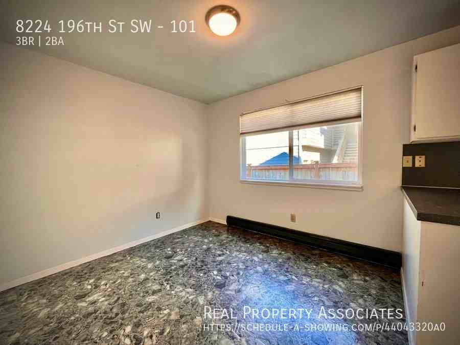 8224 196th St Sw #101 - Photo 5 of 25