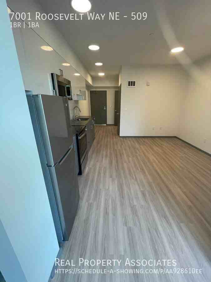7001 Roosevelt Way Ne #509 - Photo 2 of 11
