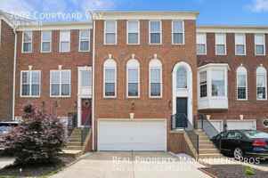 featured image of 7002 Courtyard Way