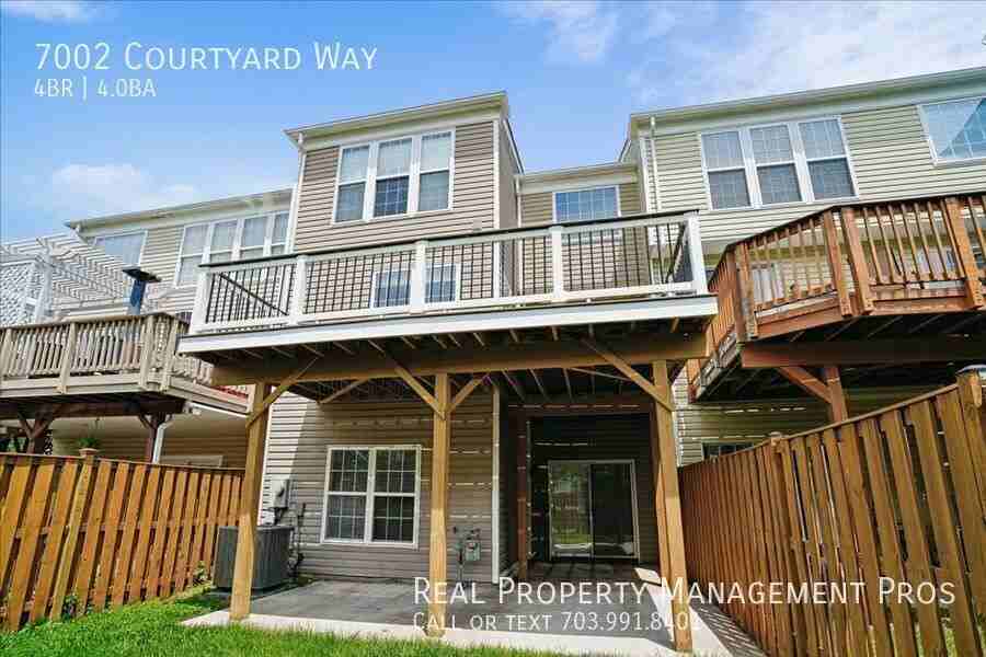 7002 Courtyard Way - Photo 5 of 35