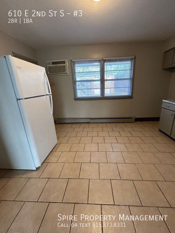 610 E 2nd St S #3 - Photo 6 of 13