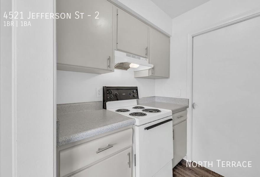 4521 Jefferson St #2