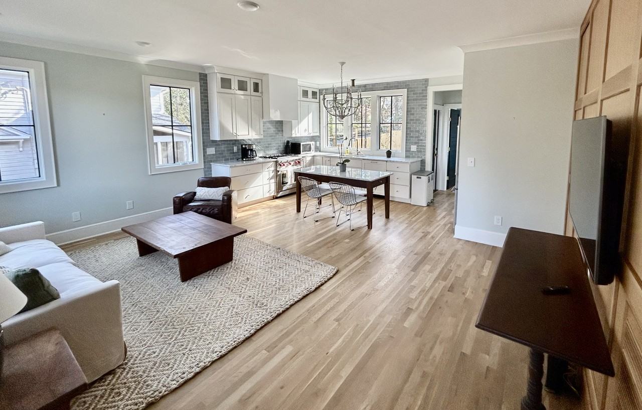 1709 F St #1 - Photo 4 of 26