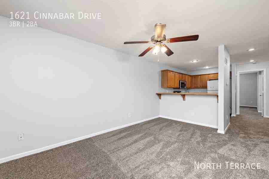 1621 Cinnabar Dr - Photo 2 of 27