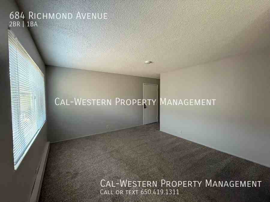 684 Richmond Ave - Photo 5 of 17