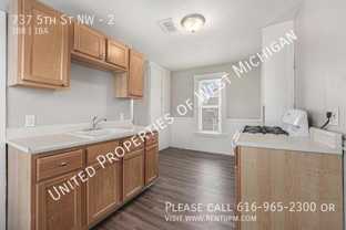 737 5th St Nw #2 - Photo 1 of 1