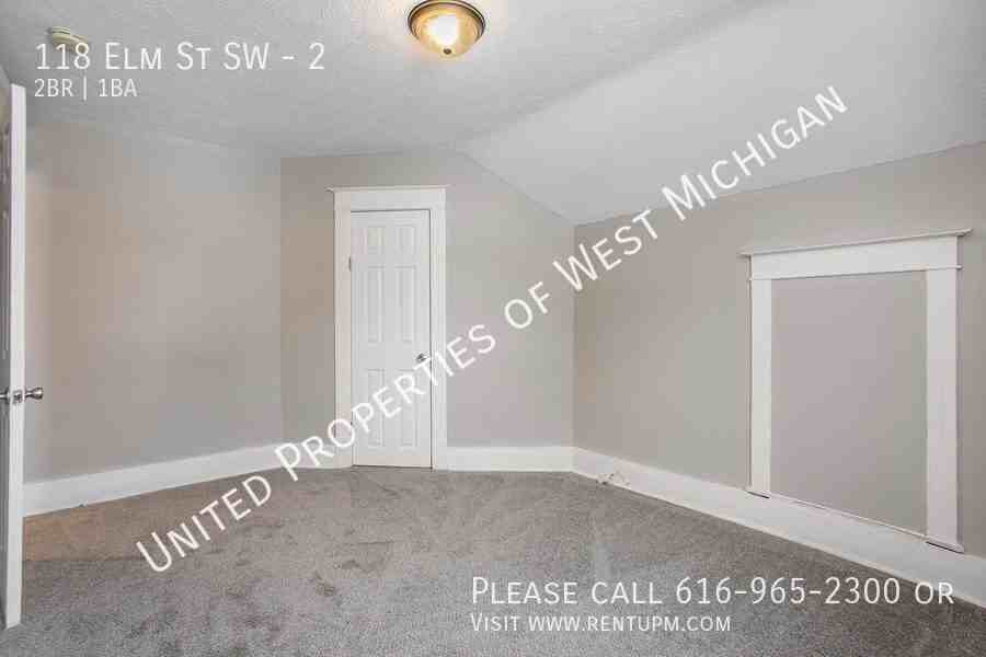 118 Elm St Sw #2 - Photo 3 of 17