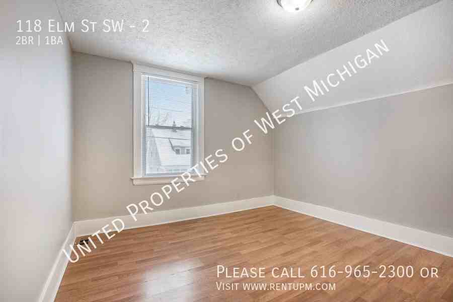 118 Elm St Sw #2 - Photo 5 of 17