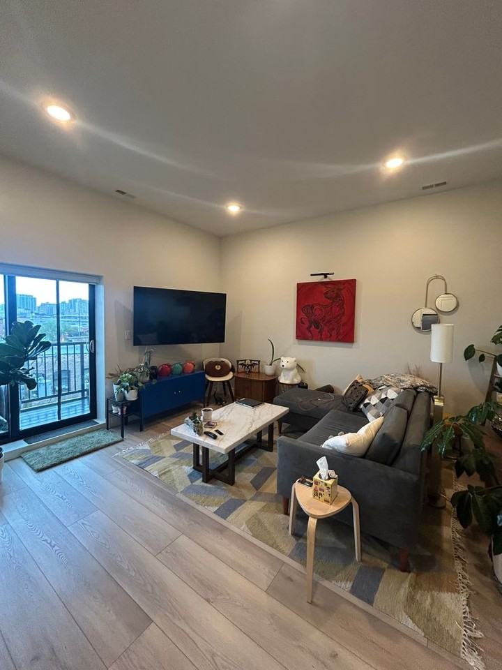 1214 W Carmen Ave #203 - Photo 2 of 15