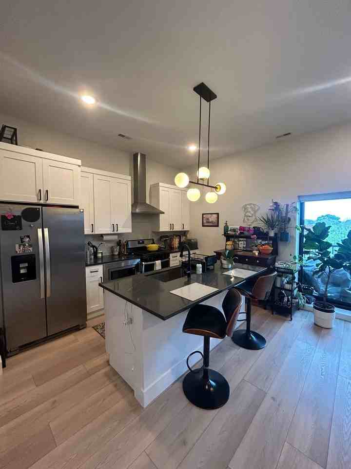 1214 W Carmen Ave #203 - Photo 4 of 15
