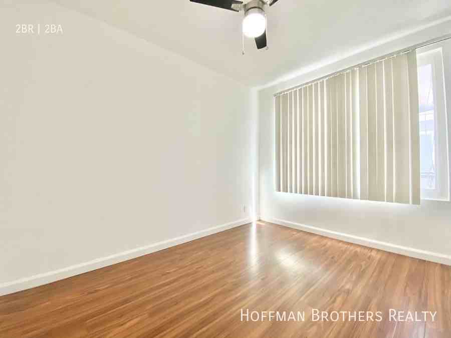 1445 S Sherbourne Dr #9 - Photo 3 of 12