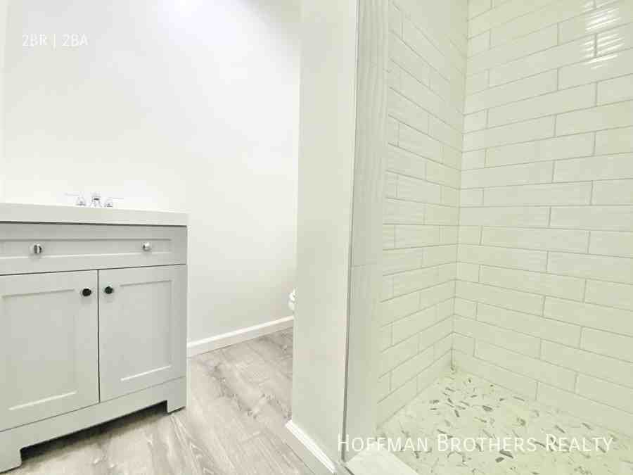 1445 S Sherbourne Dr #9 - Photo 6 of 12