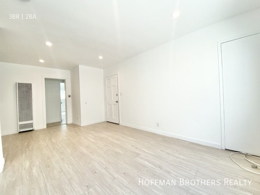 1017 Ocean Park Blvd #7 - Photo 6 of 18