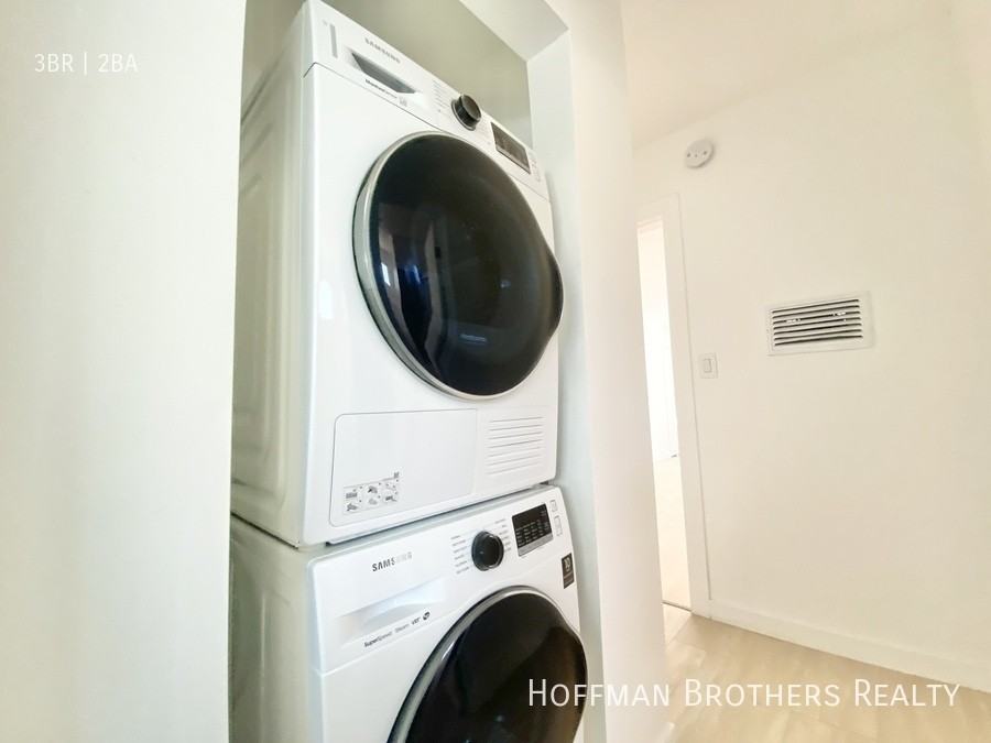 1017 Ocean Park Blvd #7 - Photo 7 of 18