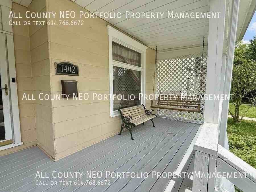 1402 Fair Ave - Photo 2 of 27