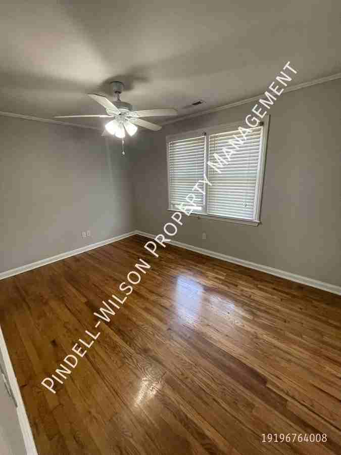 2224 Bernard St - Photo 4 of 6