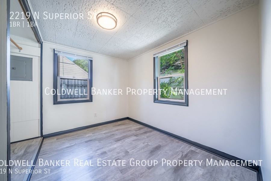 2219 N Superior St - Photo 7 of 15