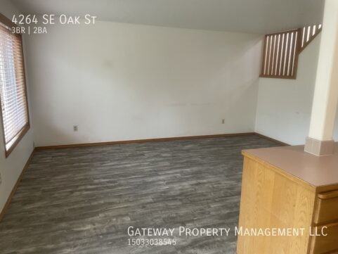 4264 Se Oak St - Photo 7 of 19