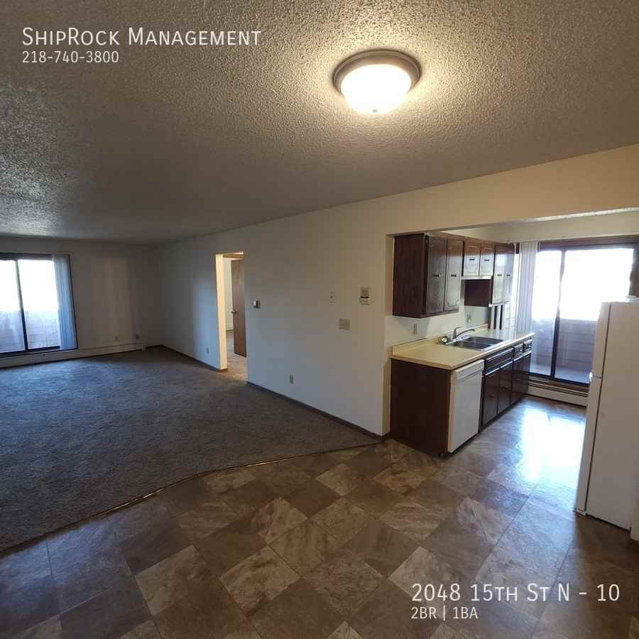 2048 15th St N #10 - Photo 2 of 15