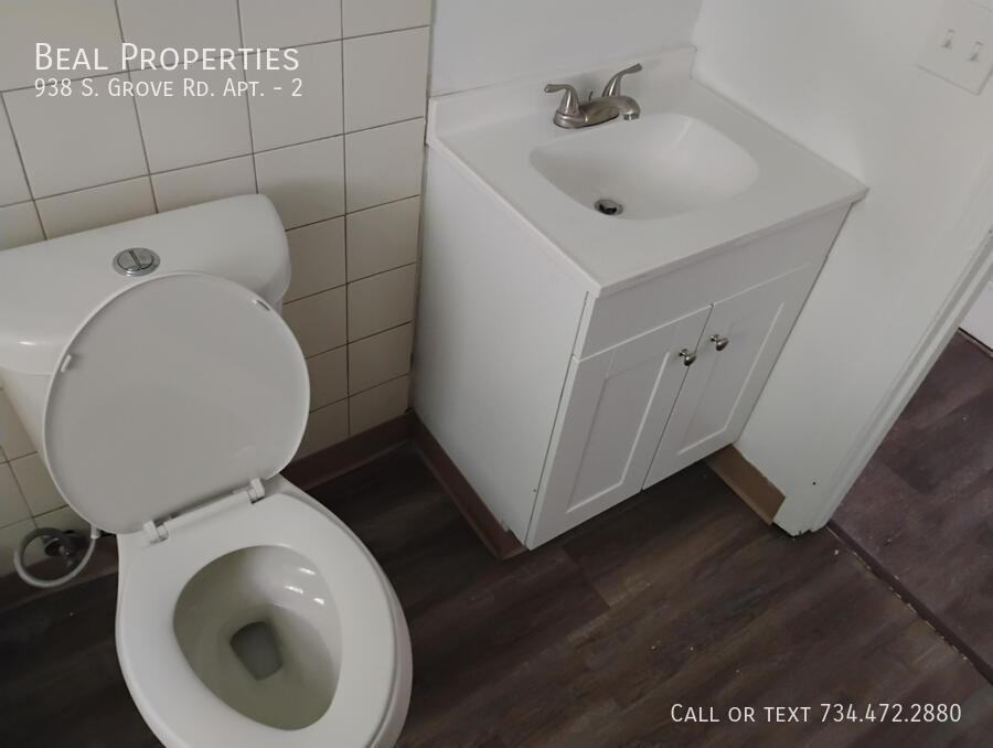 938 Grove Rd #2 - Photo 6 of 11