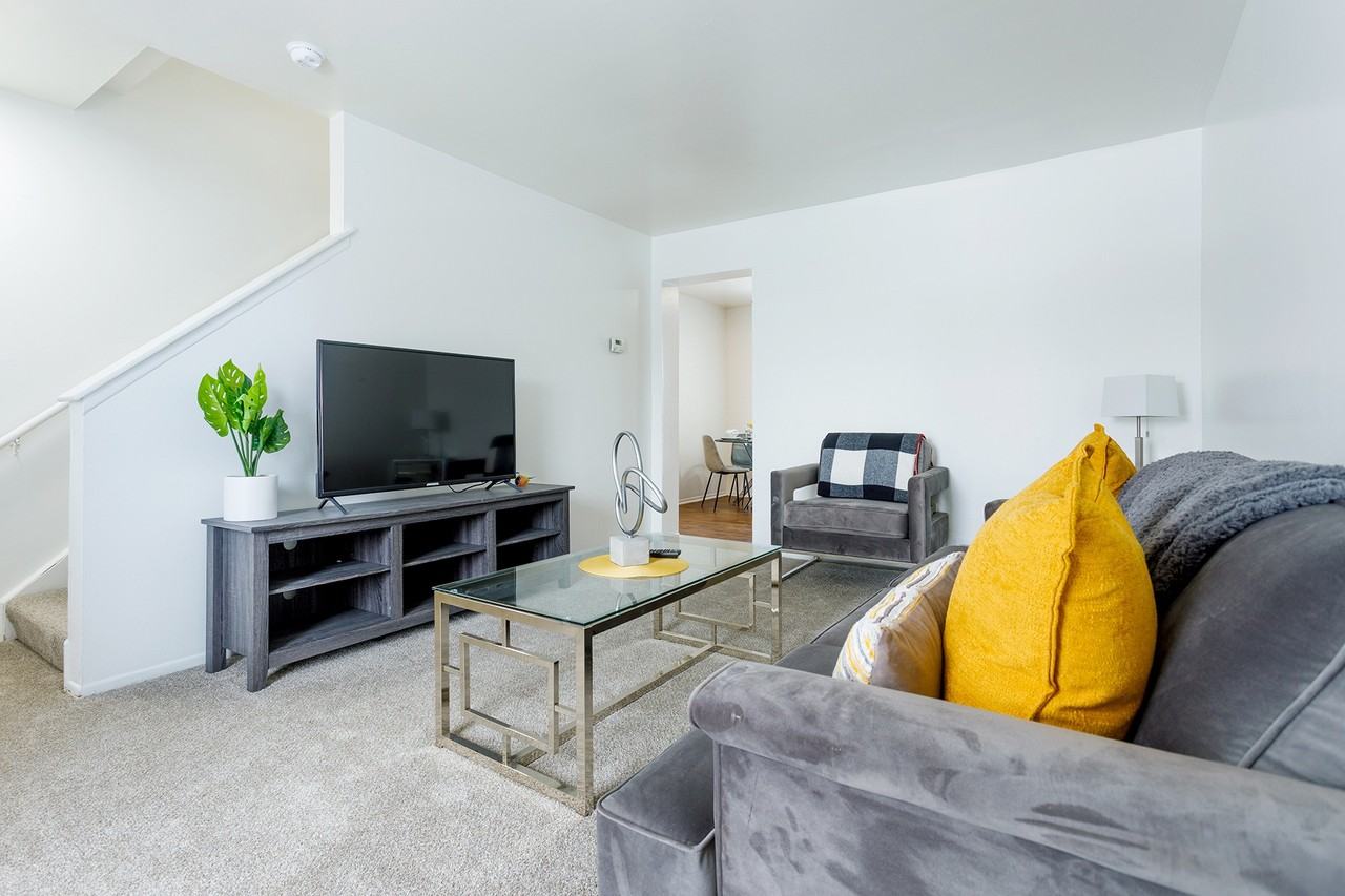 Arbor One Apartments - Photo 3 of 18