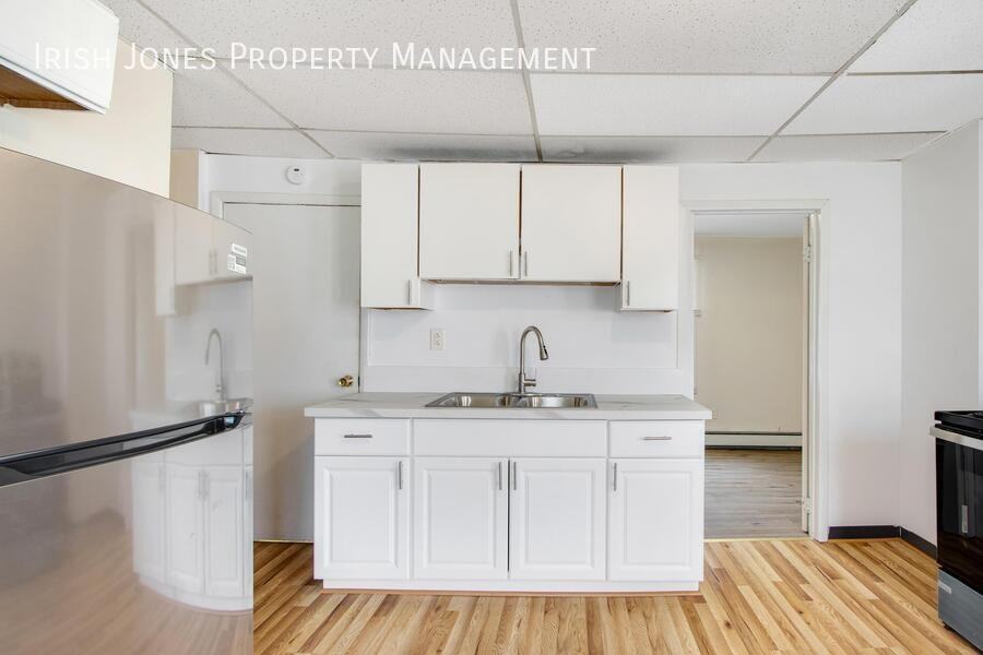 160 Courtland Ave #2 - Photo 4 of 16