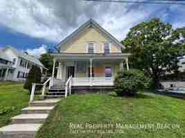 featured image of 33 West St