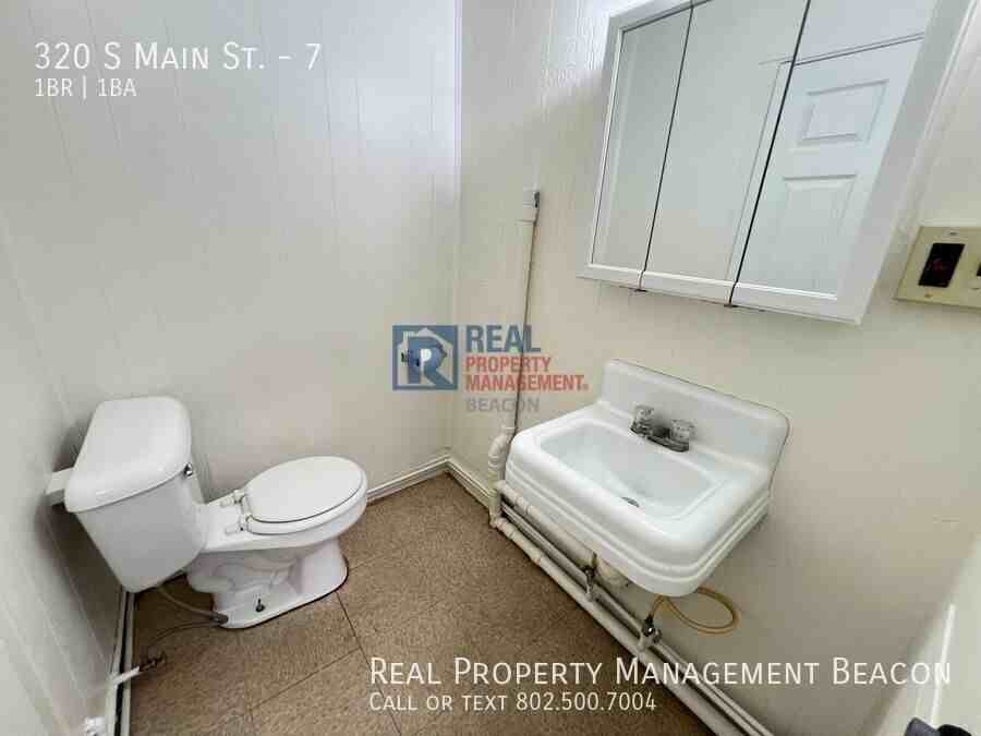 320 S Main St #7 - Photo 4 of 10