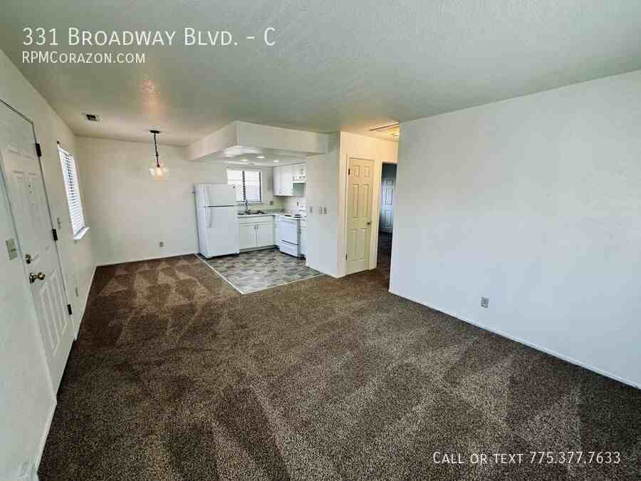 331 Broadway Blvd #C - Photo 2 of 8