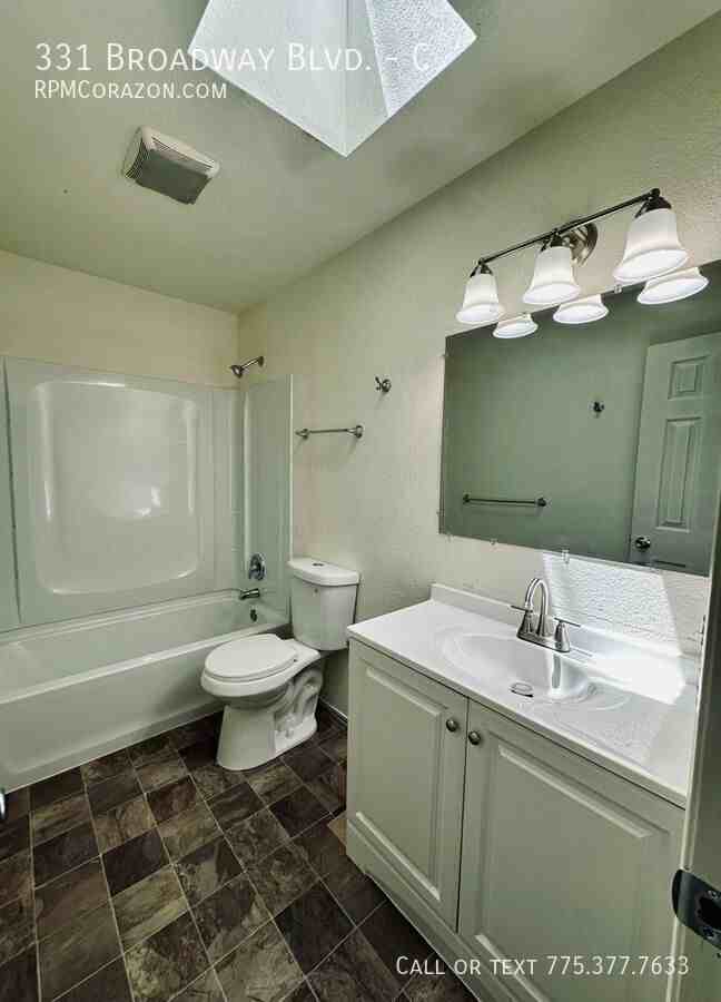 331 Broadway Blvd #C - Photo 7 of 8