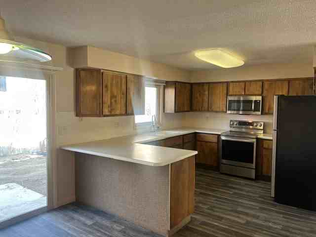 1902 E 22nd St #1 - Photo 3 of 21