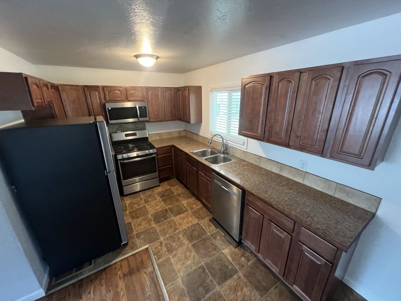 2310 W 25th Street Rd #1 - Photo 4 of 22