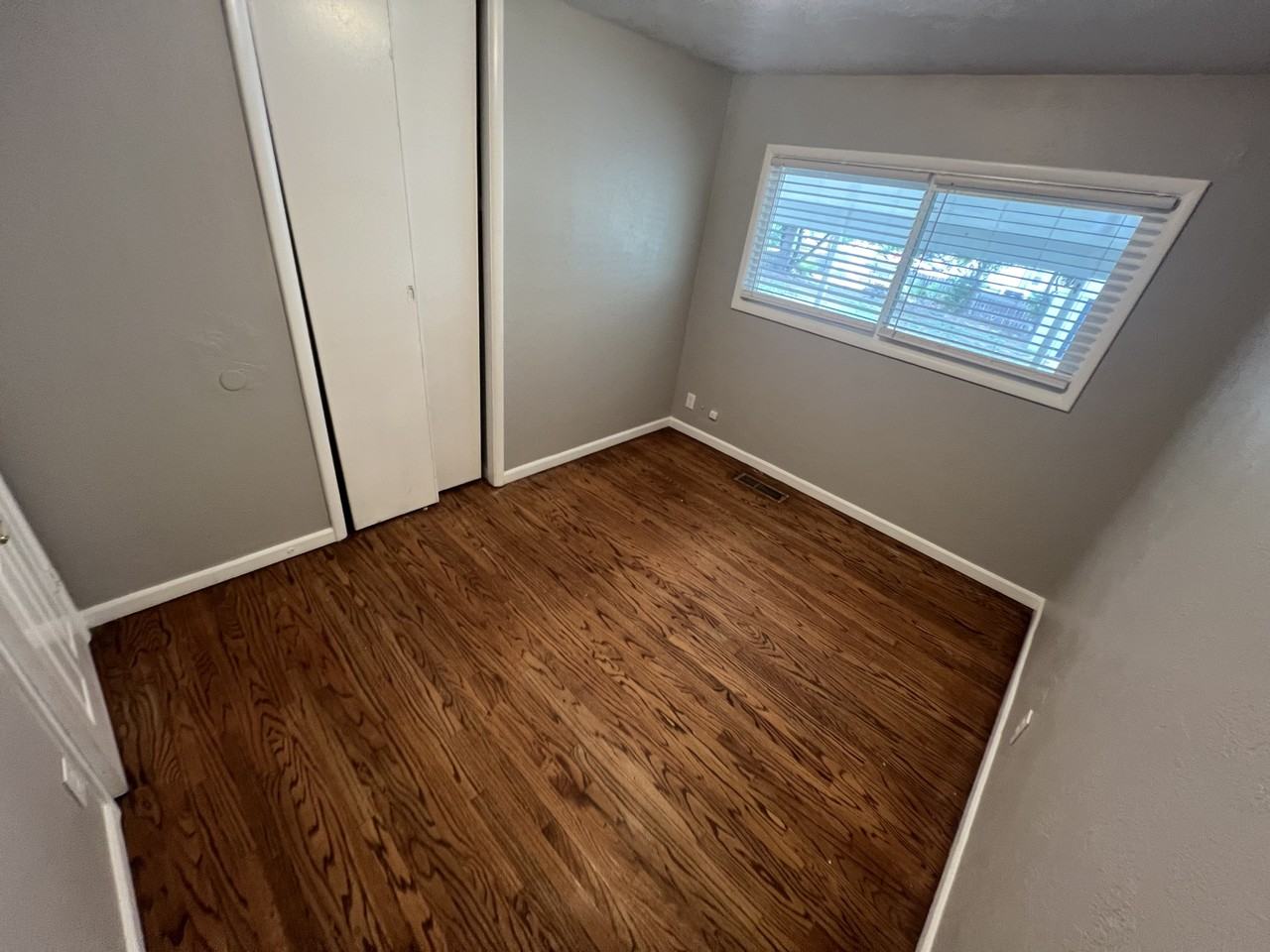 2310 W 25th Street Rd #1 - Photo 6 of 22