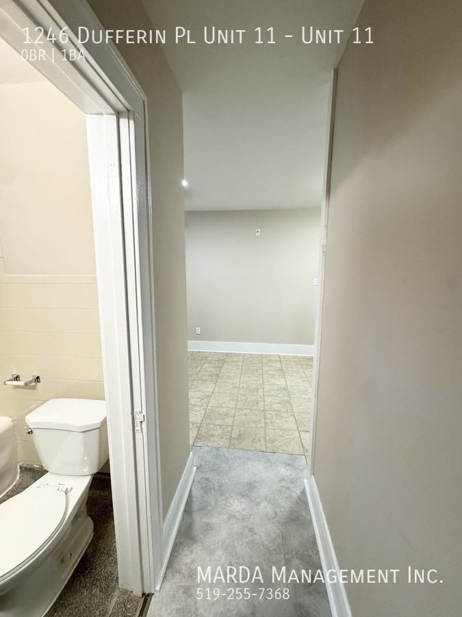 1246 Dufferin Pl Unit 11 #11 - Photo 7 of 19