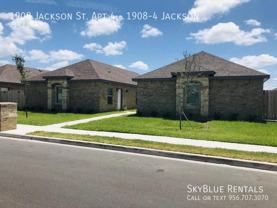 1908 Jackson St Apt 4 - Photo 1 of 1