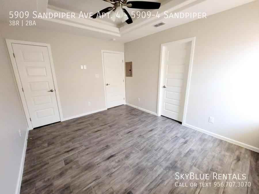 5909 Sandpiper Ave Apt 4 - Photo 5 of 12