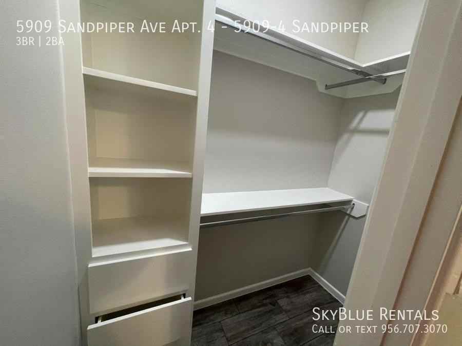 5909 Sandpiper Ave Apt 4 - Photo 6 of 12