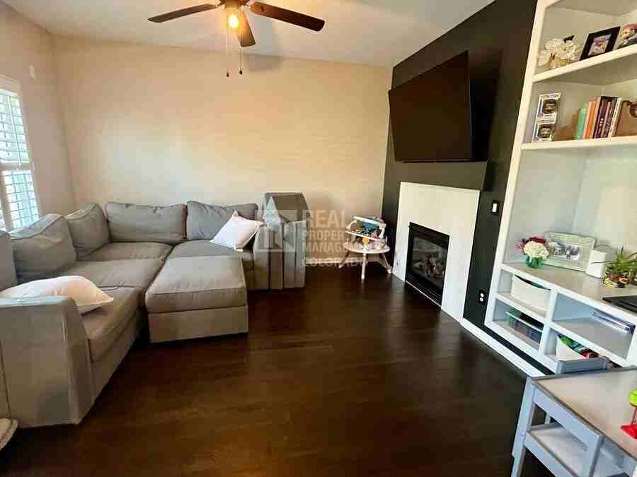4057 Mesa Meadows Ct - Photo 6 of 34