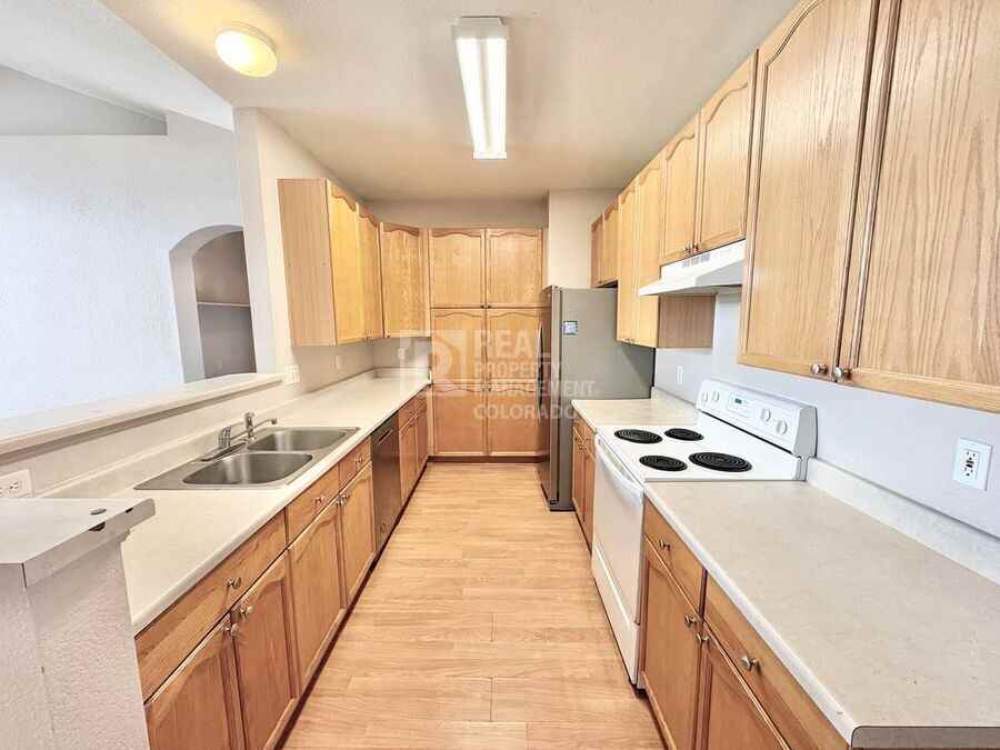 14211 E 1st Dr #303 - Photo 3 of 11