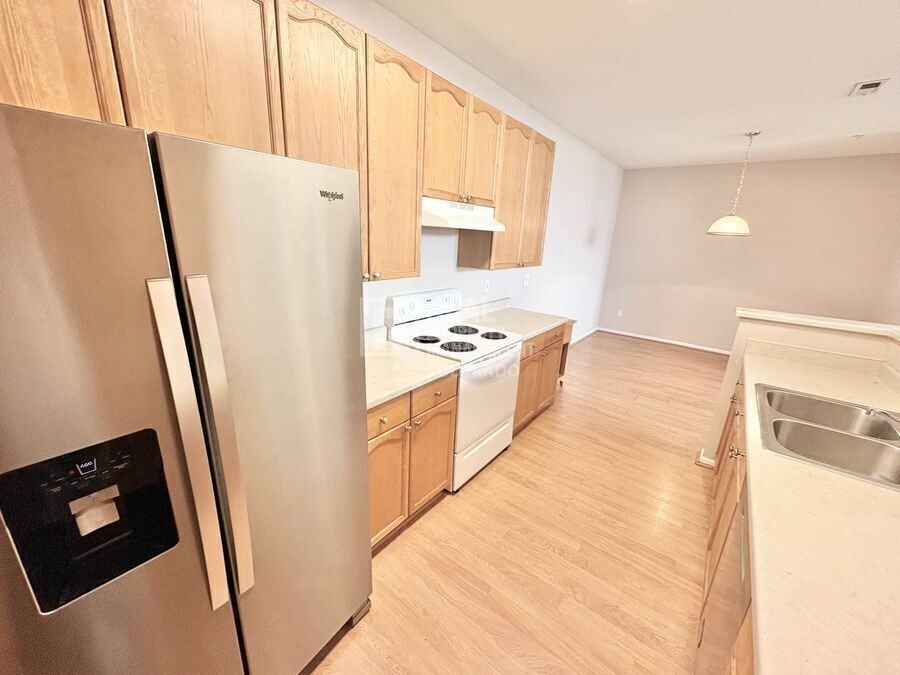 14211 E 1st Dr #303 - Photo 4 of 11