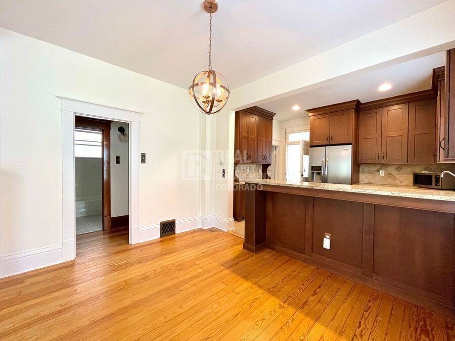 1412 S Grant St - Photo 6 of 18