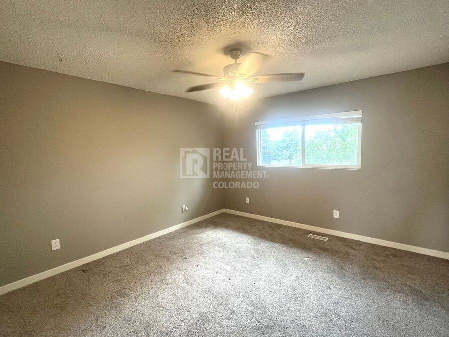 2399 Washo Cir - Photo 7 of 11