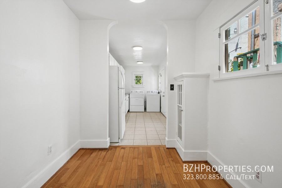 2515 Elsinore St - Photo 5 of 16