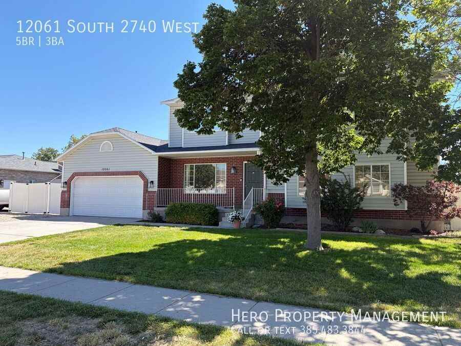 12061 S 2740 W - Photo 2 of 50