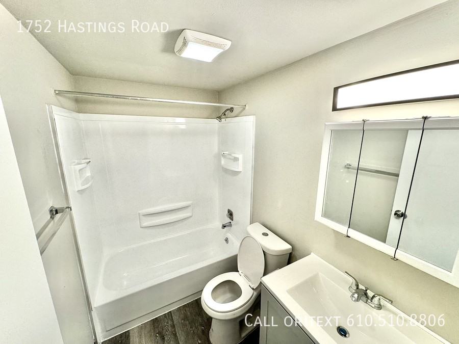 1752 Hastings Rd - Photo 6 of 9