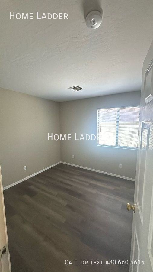 10805 W Wilshire Dr - Photo 7 of 18